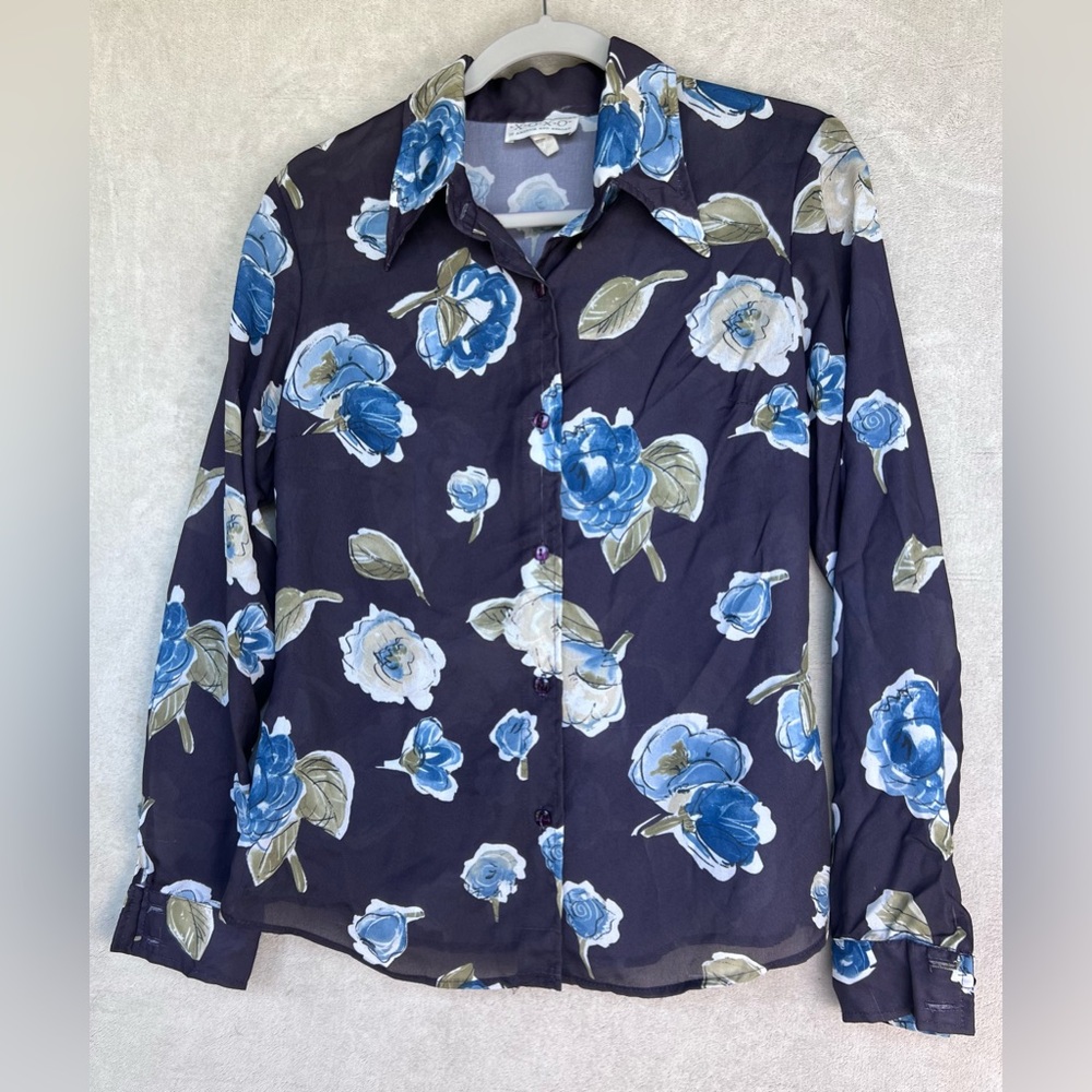 XOXO Women’s Vintage Sheer Long sleeve Floral Blouse Size Medium